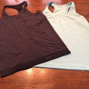 2 Underarmour tanks